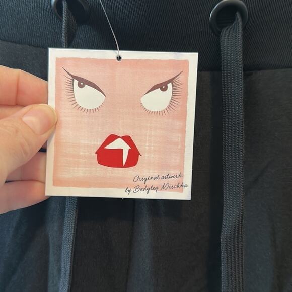 Badgley Mischka Black French Terry Jogger Pants Embroidered Patch Size XL NWT - Picture 8 of 9